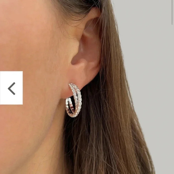 Jennifer Miller | Bypass Hoop Earrings - Picture 2 of 5